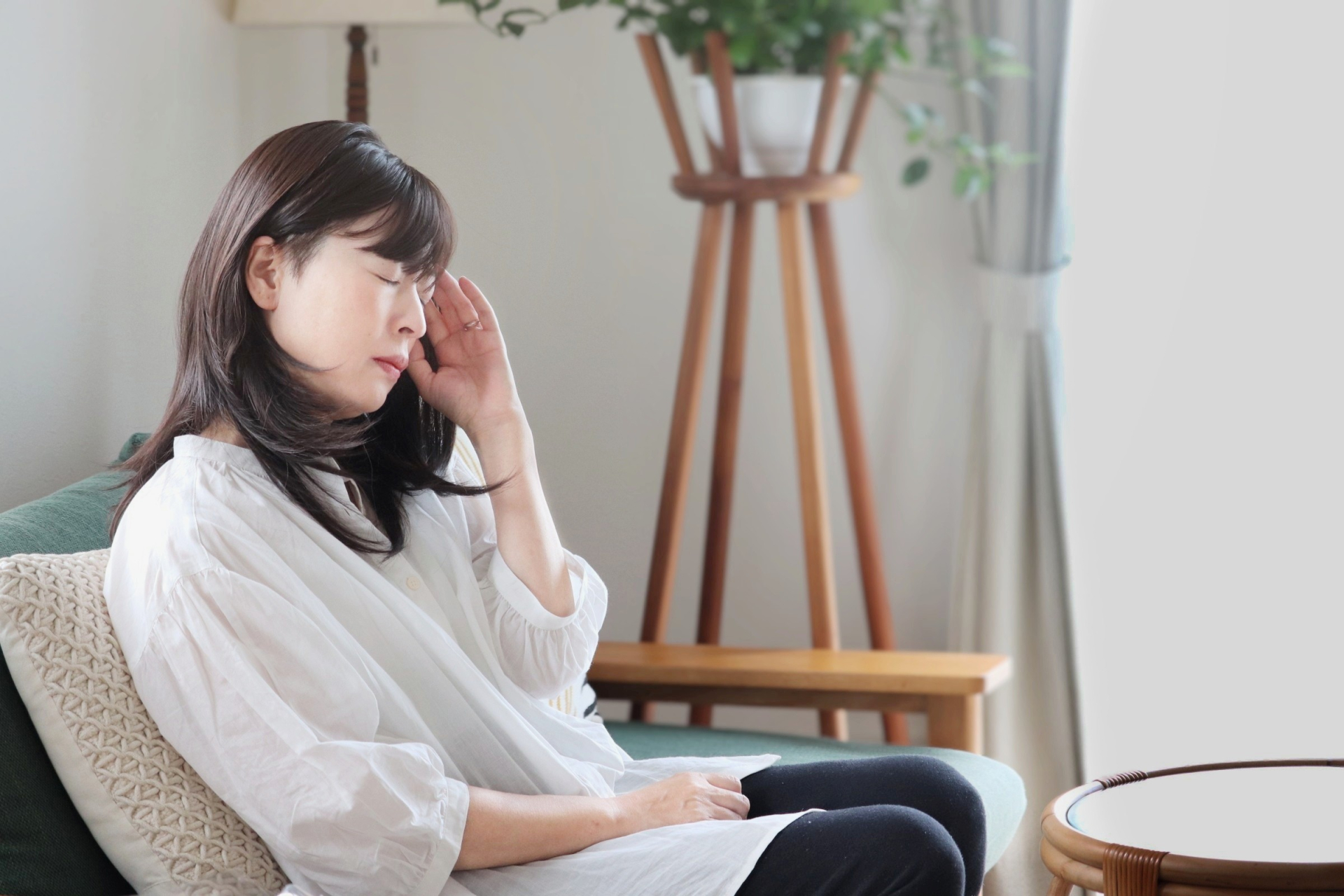 食べていないのに痩せない理由を考える日本人女性